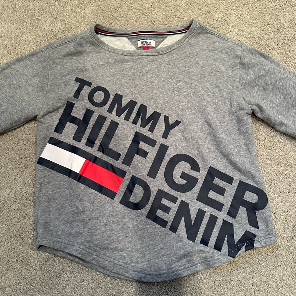 Tommy Hilfiger sweater
